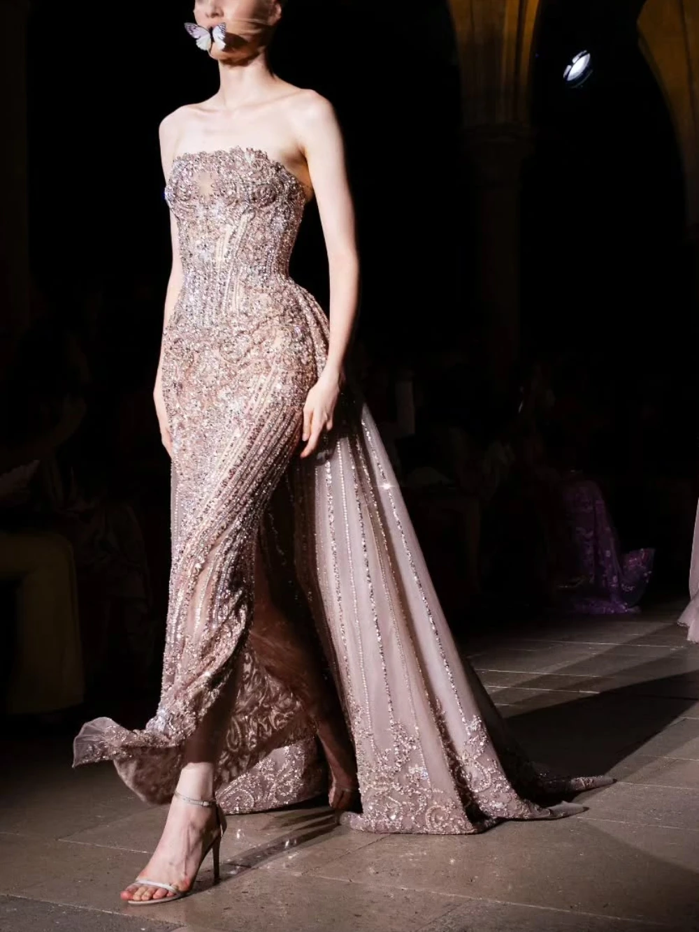 2027 Glamorous Sparkling Evening Dress With Detachable Train Luxury Beaded Sequined Strapless Customized Prom Cocktail Gown