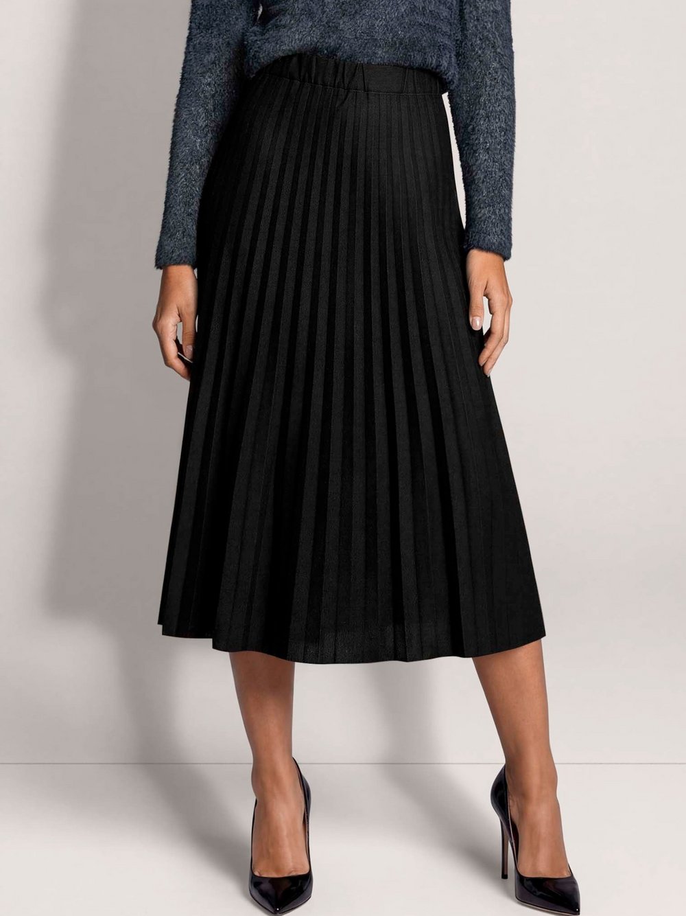 Madeleine Langer Rock Damen schwarz, 48