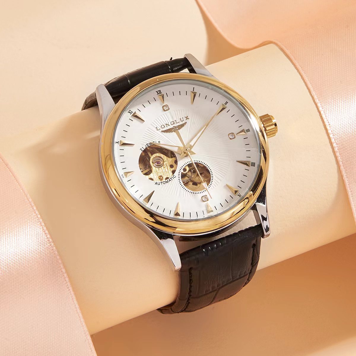 Men's Automatic Skeleton Mechanical Watch With Leather Strap And Luminous Dial medium Golden White