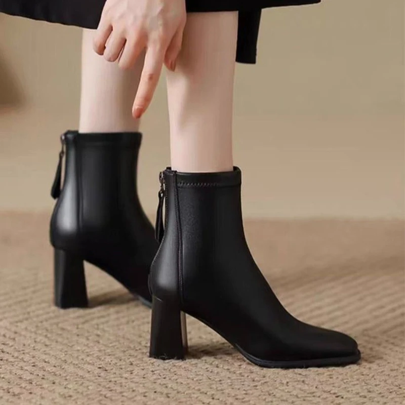 High Heels Damen Stiefeletten Klobige Lederschuhe Damen Winter 2026 Luxusmarke Kurze Stiefel Reißverschluss-Schuhe Elegante Kleiderstiefeletten für Damen