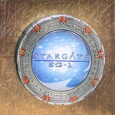 Stargate SG-1 - The Complete Series Collection (54-Disc Set; Metal Case; Commemorative Book) [DVD]