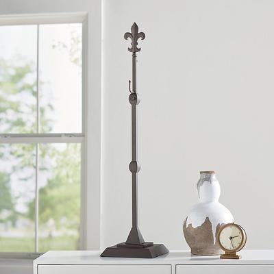 Adjustable Wreath Stand - Grandin Road