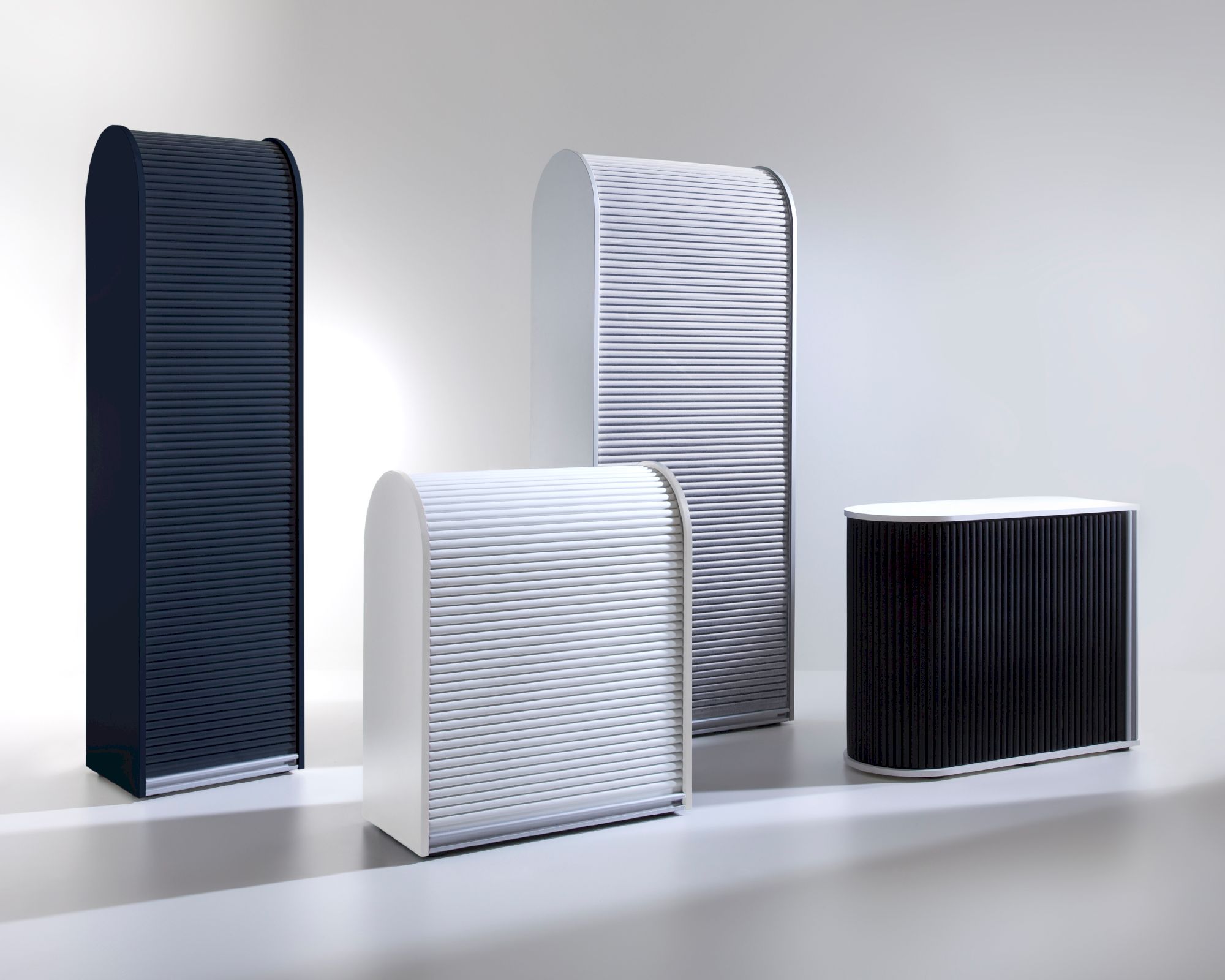 Klenk Dancer Kleiderschrank breit / Korpus / Schwarz