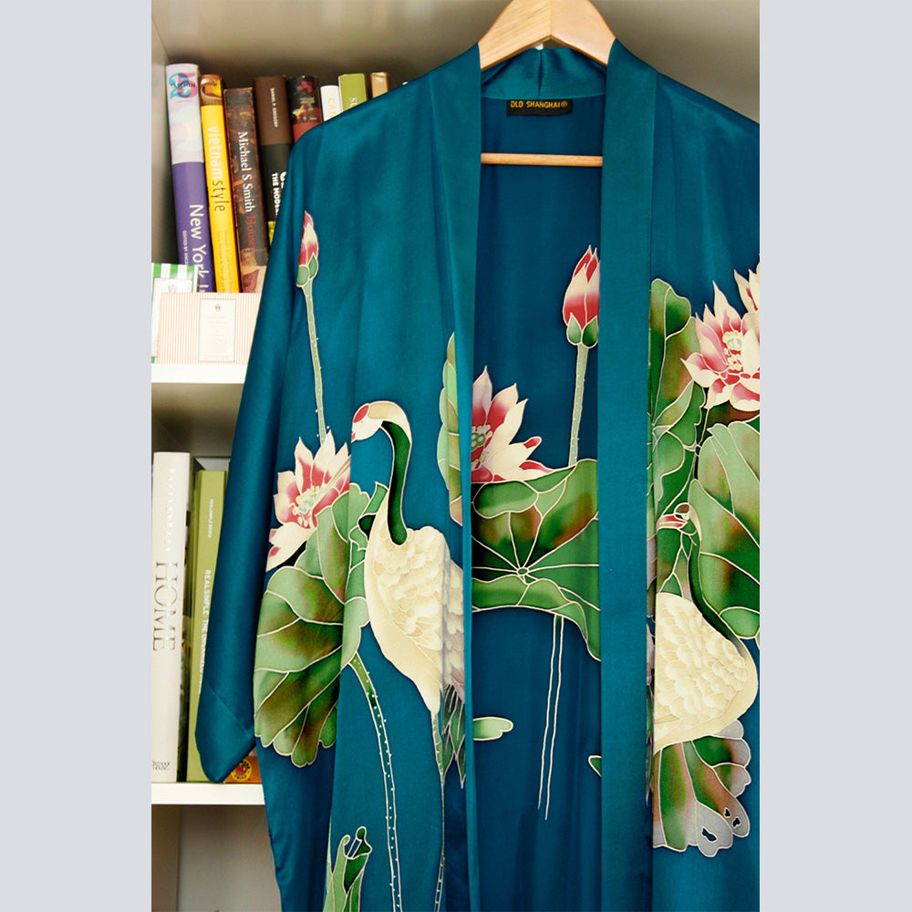 KIM+ONO Kimono Robe | Silk Handpainted Crane Short Kimono Robe | Silk | Teal | Short