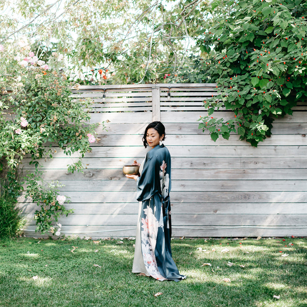 KIM+ONO Kimono Robe | Silk Lotus Long Kimono Robe | Silk | Night Shadow | Long