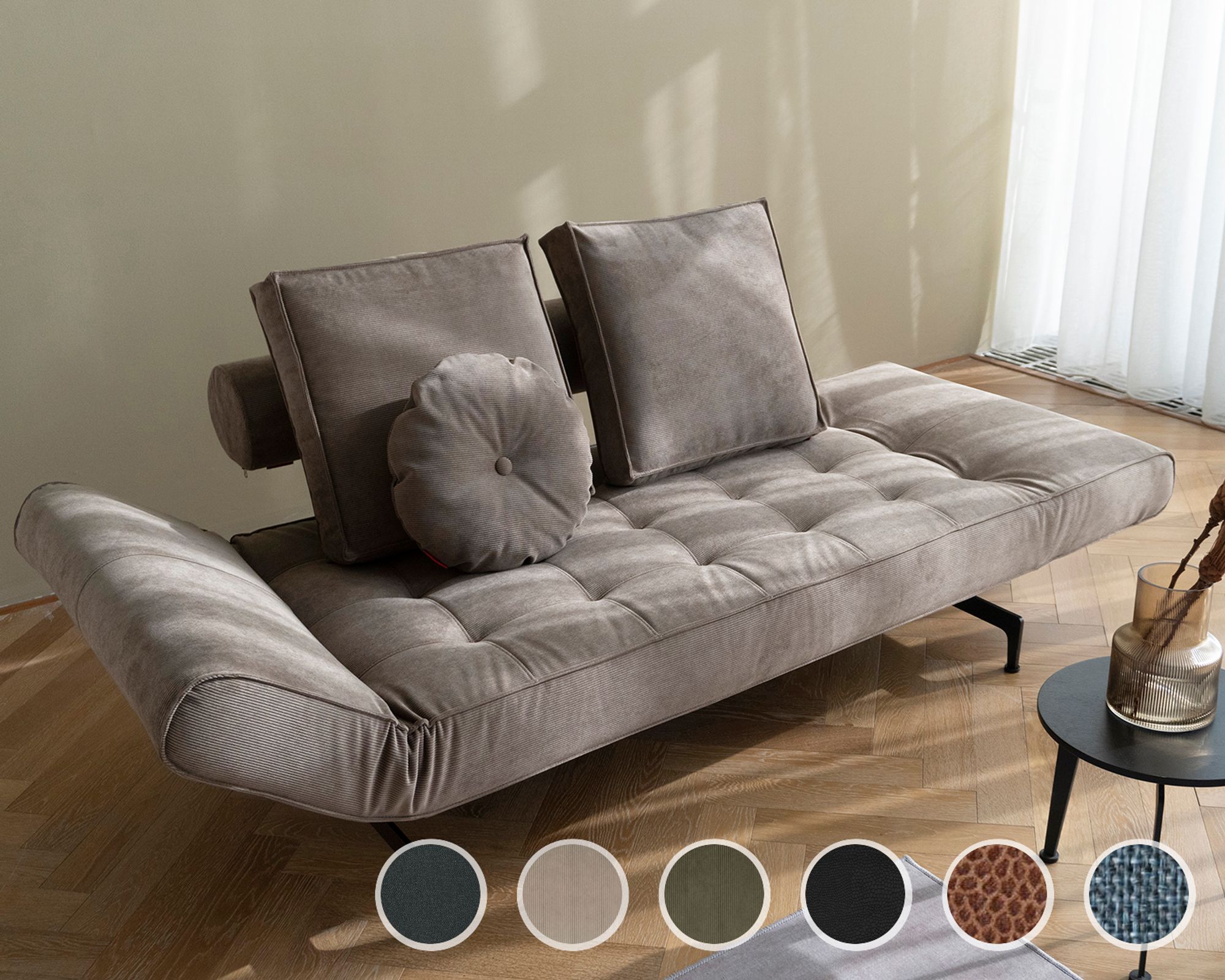 Innovation »GHIA« Design-Sofa Chrom Matt/Schwarz / 534 Bouclé Black Raven