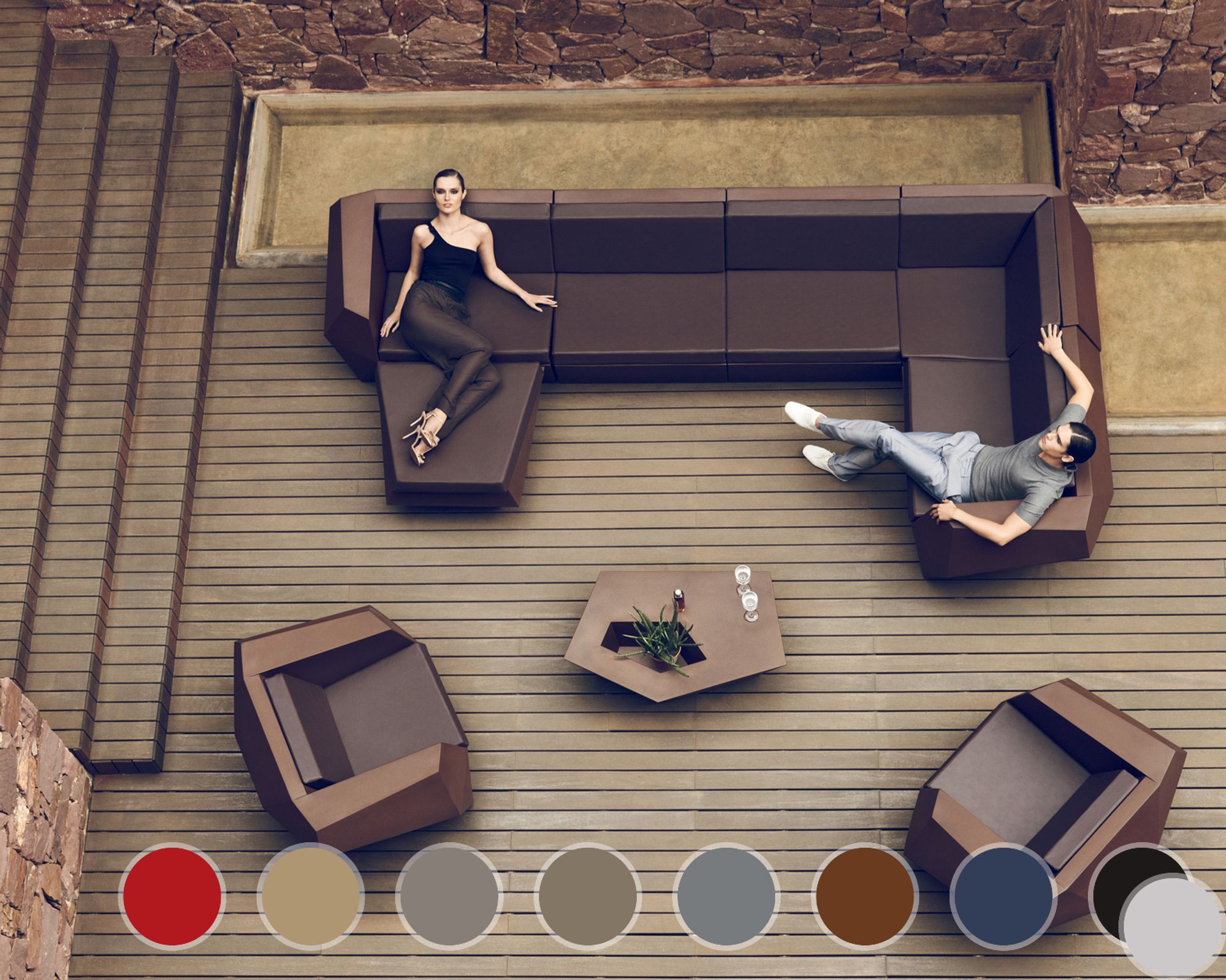 Vondom »FAZ« Outdoor Beistelltisch Klein / B 60 x H 22 x T 57 cm / Lackierung Hochglanz / Ecru