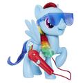 Hasbro E1975100 Great Singing Rainbow Dash Doll