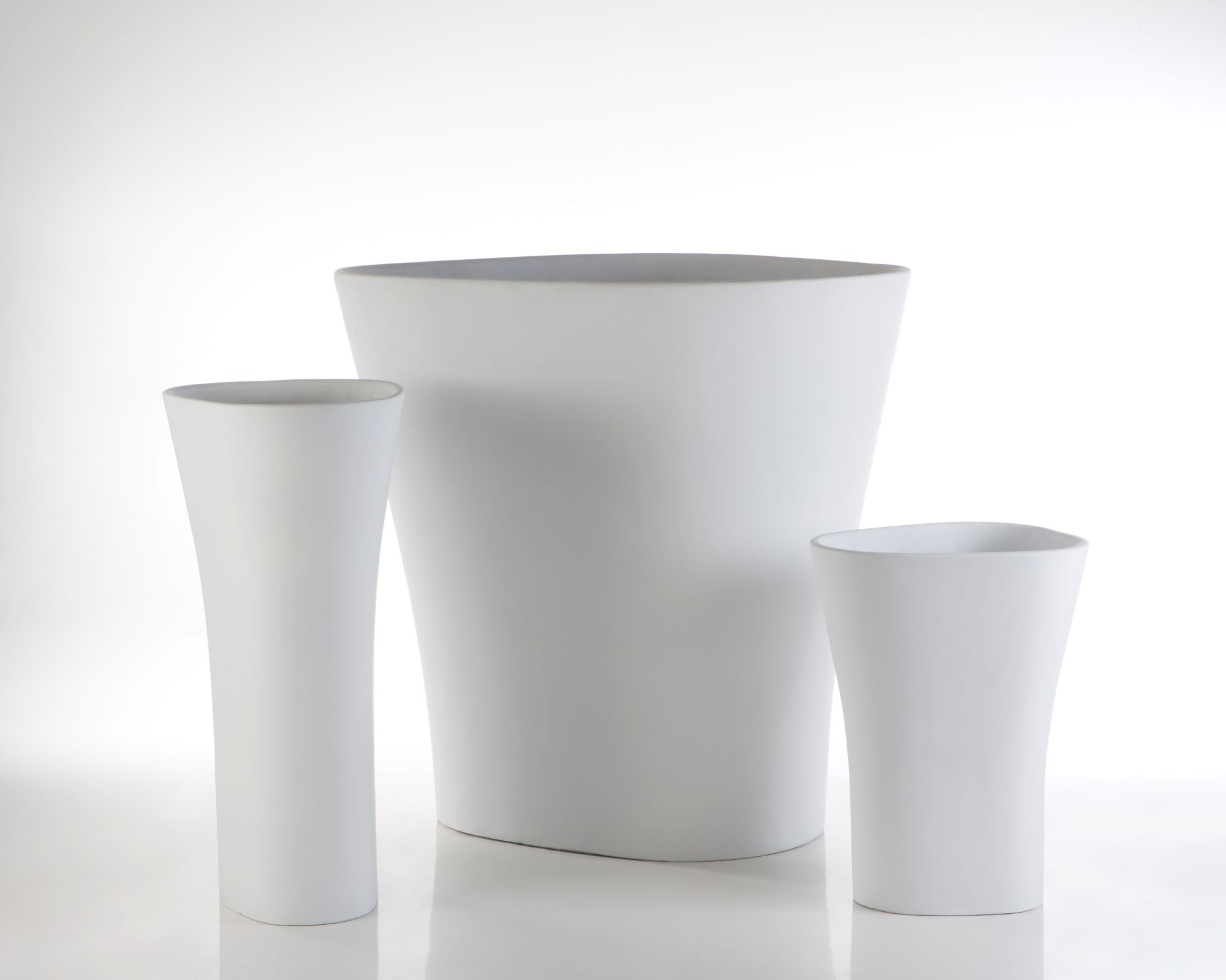Vondom »BONES« Outdoor Pflanzengefäss XL / Basic Matt / Khaki / B 35 x H 220 x T 41 cm Image