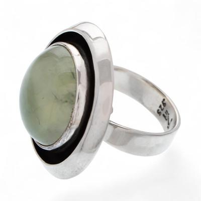 Prehnite cocktail ring, 'Verdant Glow'